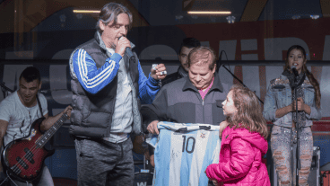 La ganadora de la camiseta de la selección argentina autografiada por Lionel Messi.