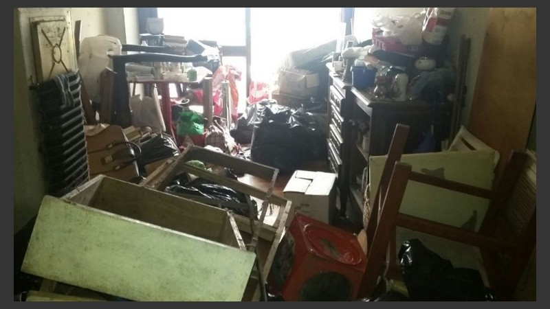 Así lucía el departamento durante el trabajo de limpieza.