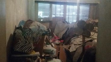 Así lucía el departamento durante el trabajo de limpieza.