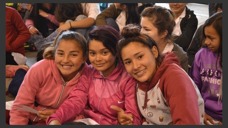 Las chicas de Arroyo Seco, felices de participar de Cultura Más Vos. 