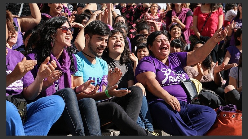 Comenzó el Encuentro Nacional de Mujeres en Rosario. 
