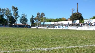 Hermosa tarde de fútbol en el Olaeta, aunque con derrota para el local.