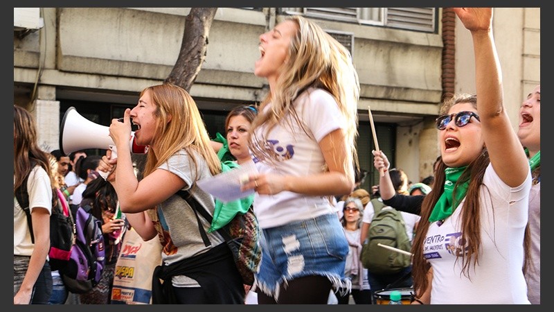 Postales de la multitudinaria marcha en Rosario. (Alan Monzón/Rosario3.com)