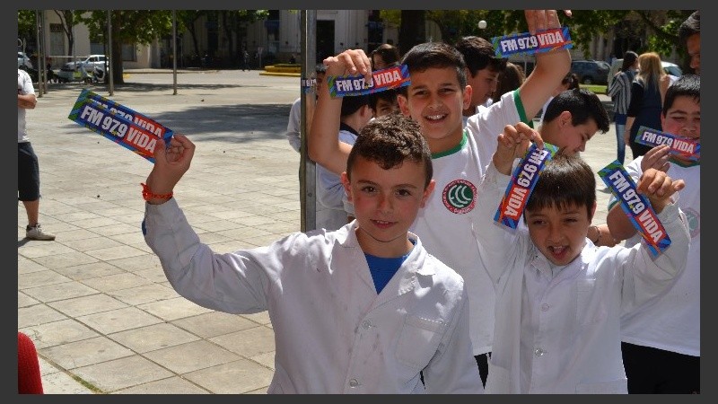Los chicos de Casilda disfrutaron los juegos y las actividades bajo un calor intenso