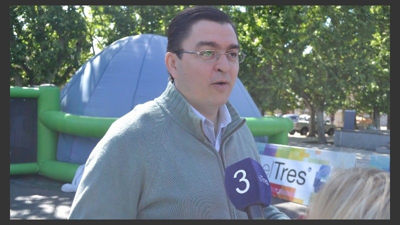 El Intendente de Casilda, Juan Sarasola, presente en Cultura Más Vos. 