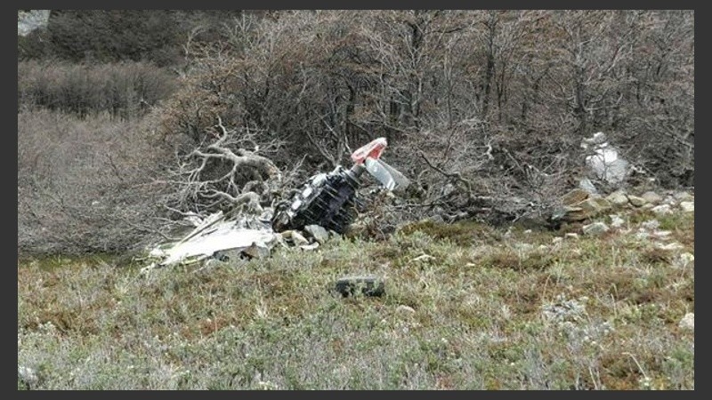 Los restos del avión encontrados en un lugar de difícil acceso. 