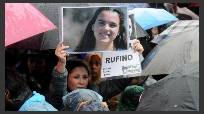 El caso de Chiara, la chica asesinada por su novio en Rufino, en la protesta porteña.