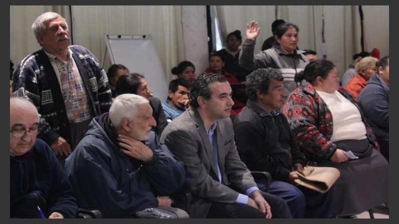 Pablo Javkin en el Consejo Barrial de Villa Banana.