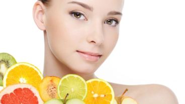 La piel necesita de una hidratación constante para restablecer los niveles óptimos de agua, vitaminas y minerales para lucir sana y saludable cada día.