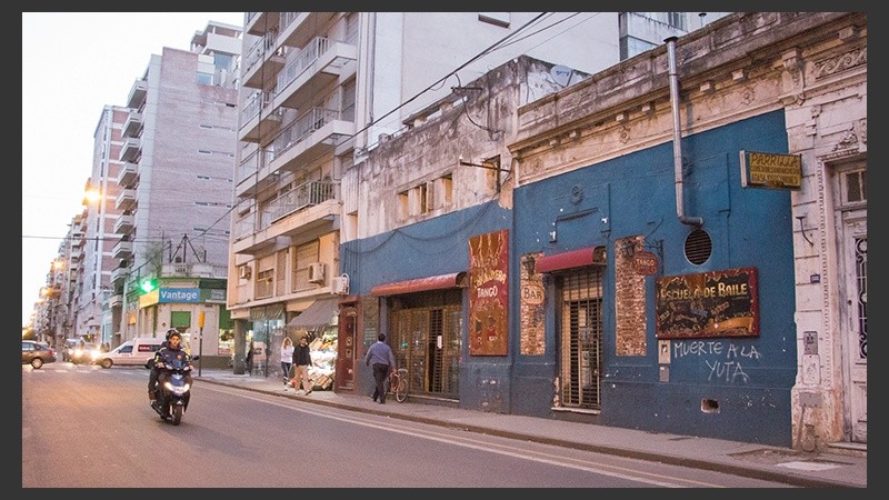 El bar está ubicado en Corrientes al 1300.