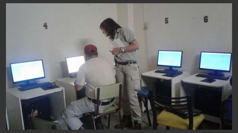 Municipales durante el procedimiento. 