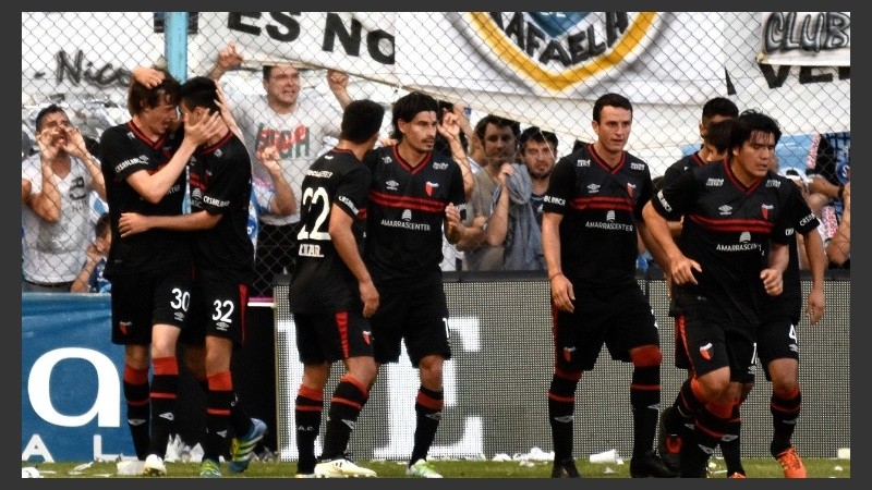 Los de Paolo Montero suman 14 puntos.