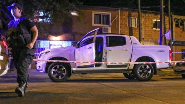 La camioneta baleada de D'amico.