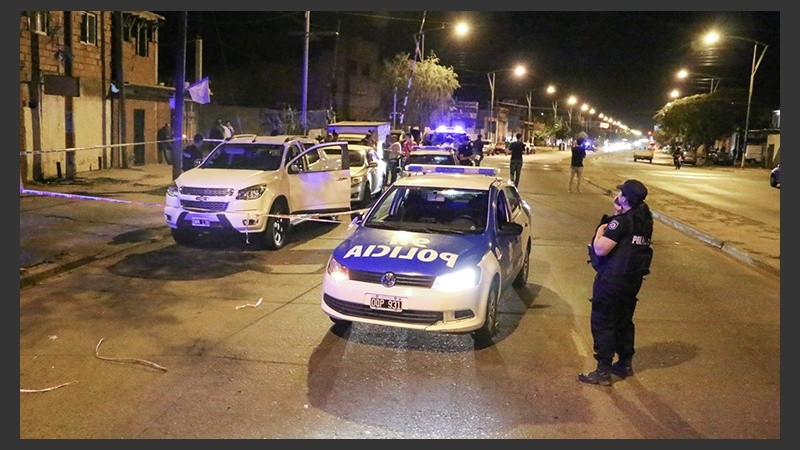 Cristian D’amico pidió ayuda al cruzarse con un móvil policial en Pellegrini y Felipe More.