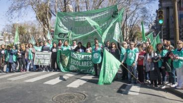 La marcha comenzó en el Ministerio de Trabajo y terminó en plaza San Martín.