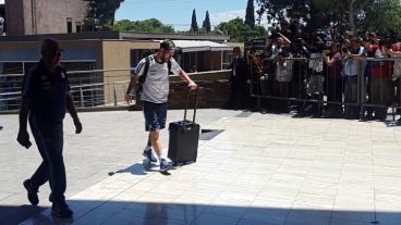 Messi arribando a San Juan luego de la turbulencia
