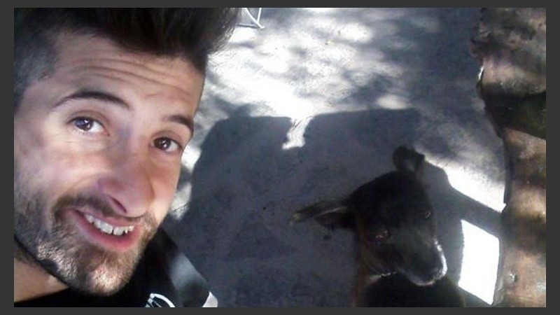 Mazza tiene 25 años. 