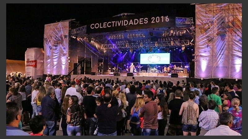 La fiesta más popular de la ciudad convocó multitudes.