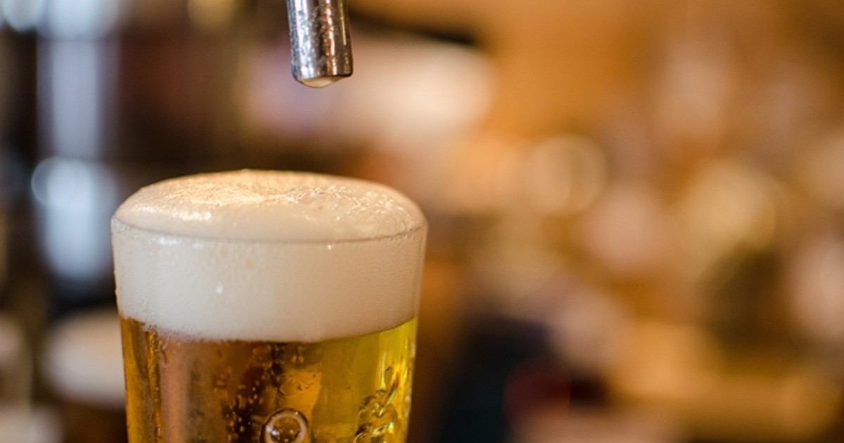 Video viral explica por qué hay que servir la cerveza con espuma Rosario3 Video viral explica por qué hay que servir la cerveza con espuma Rosario3