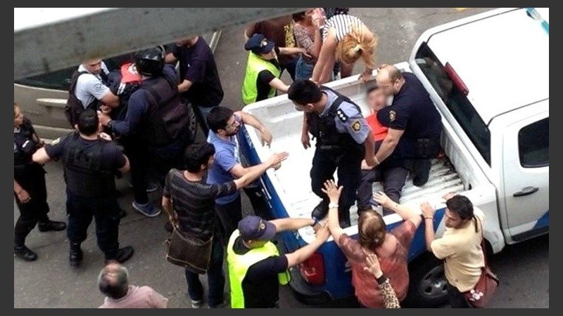 La detención en la puerta de Niñez hace tres semanas desnudó una crisis más profunda.