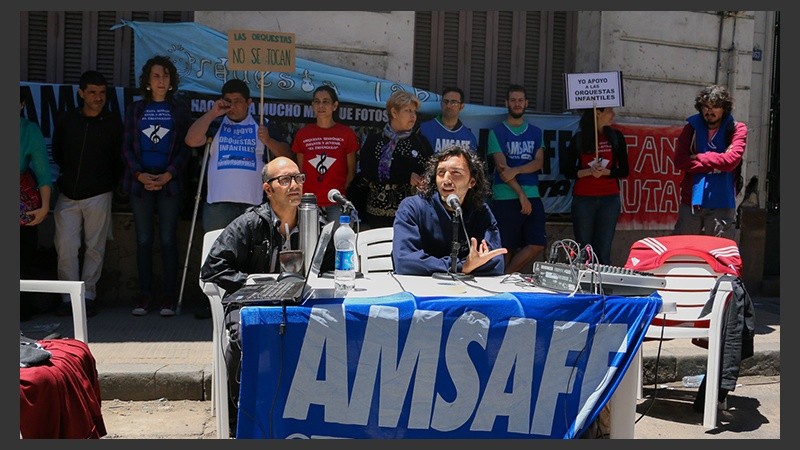 El acto este jueves al mediodía en Laprida al 1000.