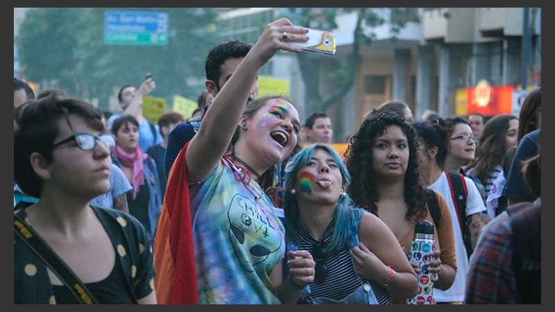 La marcha del orgullo en las calles de Rosario.