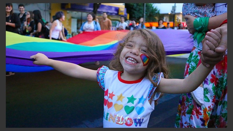 La marcha del orgullo en las calles de Rosario.