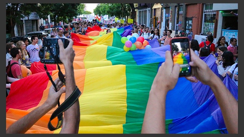La marcha del orgullo en las calles de Rosario.