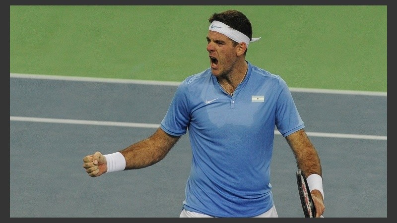Del Potro festejando su triunfo ante el gigante Karlovic. 