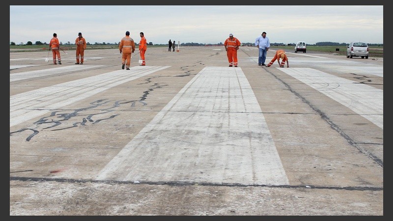 La pista del aeropuerto de Rosario en obras.