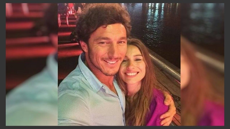 Enamorados y juguetones. 