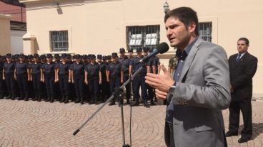 Tras la caída de un ex jefe, Pullaro habló de otros agentes detenidos.