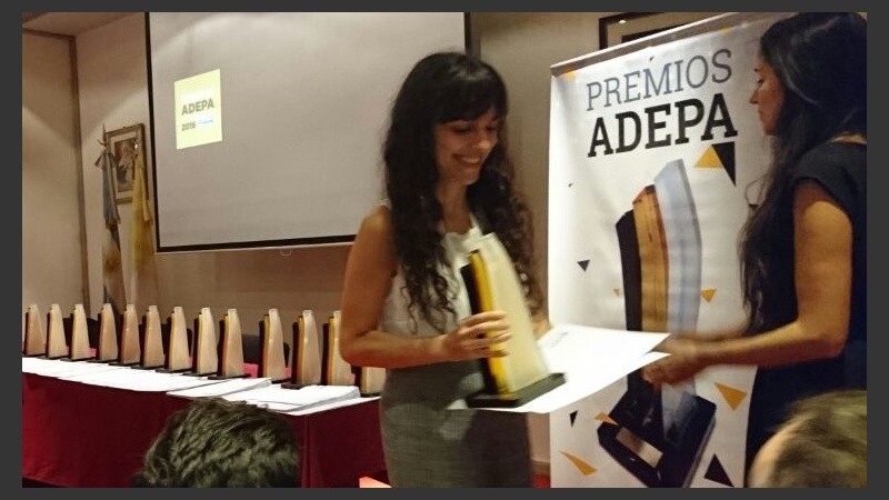 La periodista Sabrina Ferrarese en la entrega de premios. 