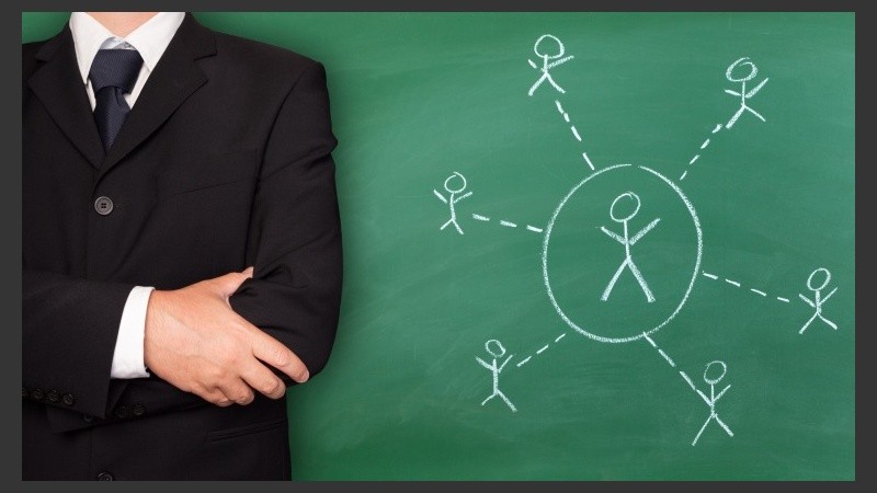 Se debe tener en cuenta que los reclutadores se toman pocos segundos para mirar un currículum o un perfil.