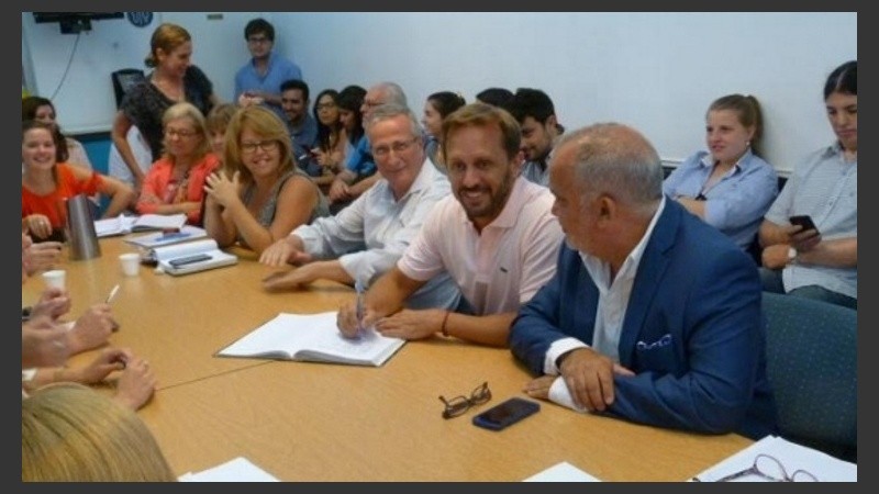 Los ediles en una reunión de comisiones este jueves.