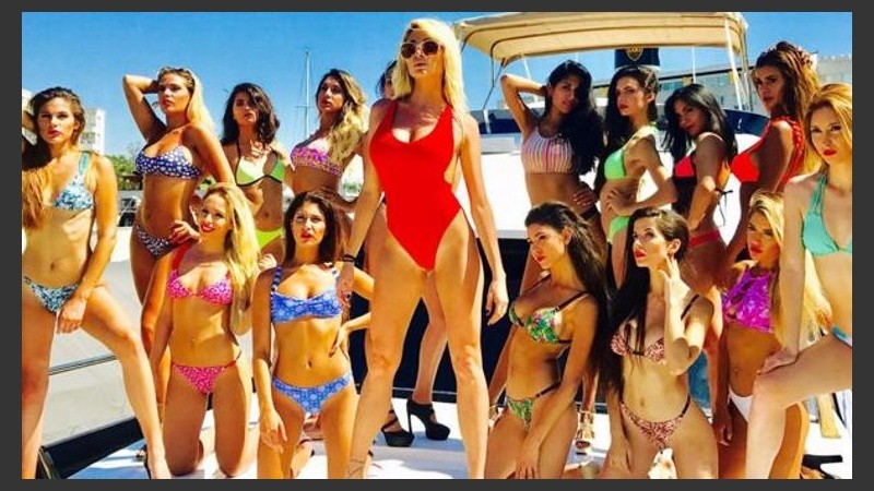 Vicky y sus ángeles en el Nordelta.