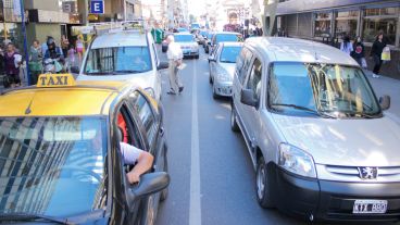 En algunas cuadras del centro se podrá dejar el coche por tres días.
