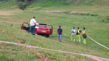 La pareja fue asesinado cuando circulaba en auto por el Acceso Sur.