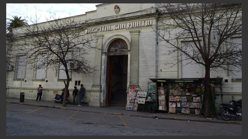 El hombre fue trasladado al hospital San Martín de Paraná, donde finalmente falleció.