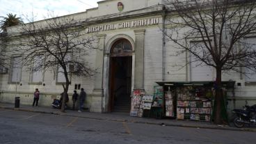 El hombre fue trasladado al hospital San Martín de Paraná, donde finalmente falleció.