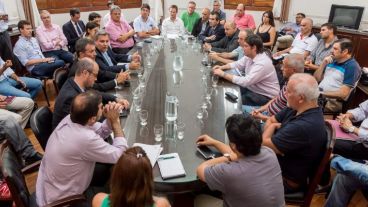 El primer encuentro para elaborar el protocolo provincial.