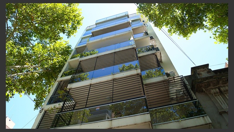 En el departamento del 5º piso ingresaron los delincuentes. 