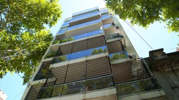 En el departamento del 5º piso ingresaron los delincuentes.