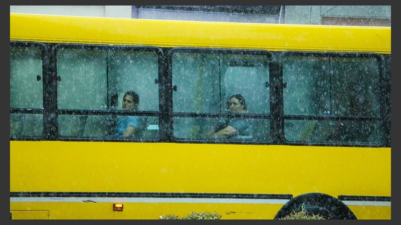 Instantáneas de la lluvia en Rosario.