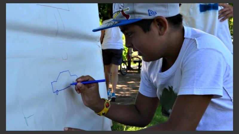 Uno de los objetivos es que los chicos aprendan a reconocer las medidas de seguridad al momento de movilizarse.