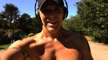 "La única rutina que da resultado es meterte a entrenar sea la hora que sea!!", escribió Alejandro en uno de los posteos.