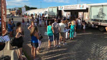 La feria Dakar aterrizó este viernes en Rosario.