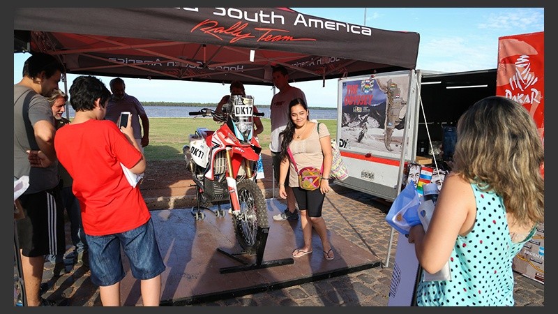 La feria Dakar aterrizó este viernes en Rosario.