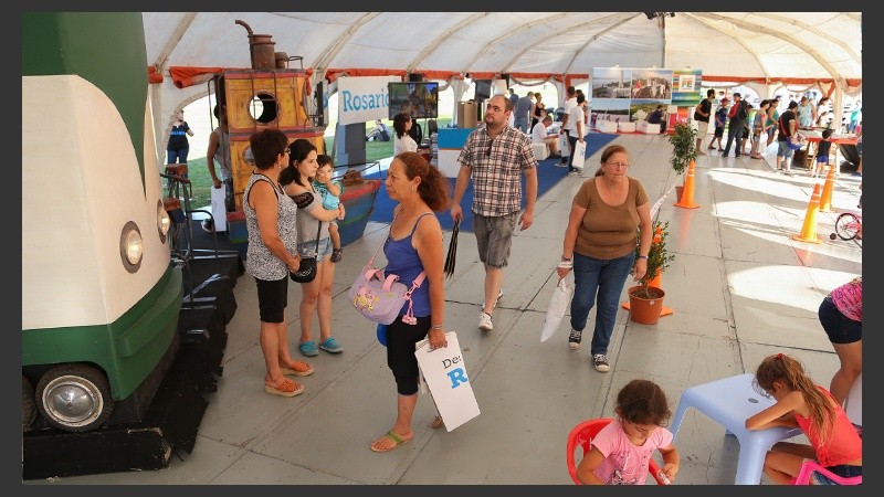 La feria Dakar aterrizó este viernes en Rosario.