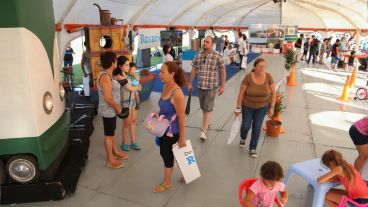 La feria Dakar aterrizó este viernes en Rosario.
